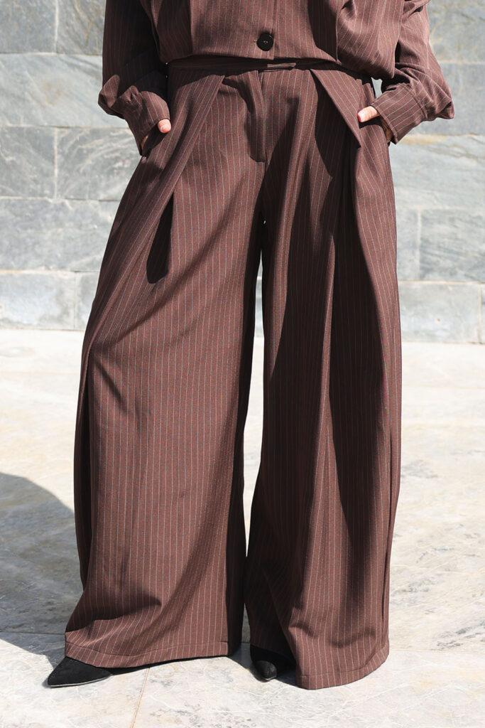Brown Volume Trousers with Darts